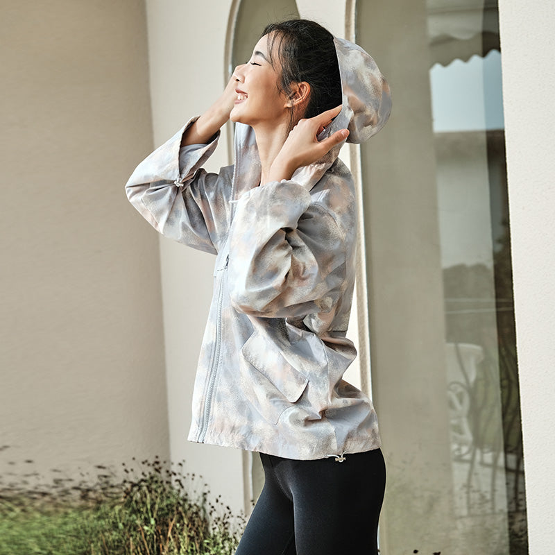 La Nikar Windproof Hooded Windbreaker - Casual and Versatile Jacket