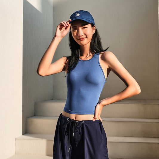 La Nikar female I-back, shock absorbing yoga wear undershirt