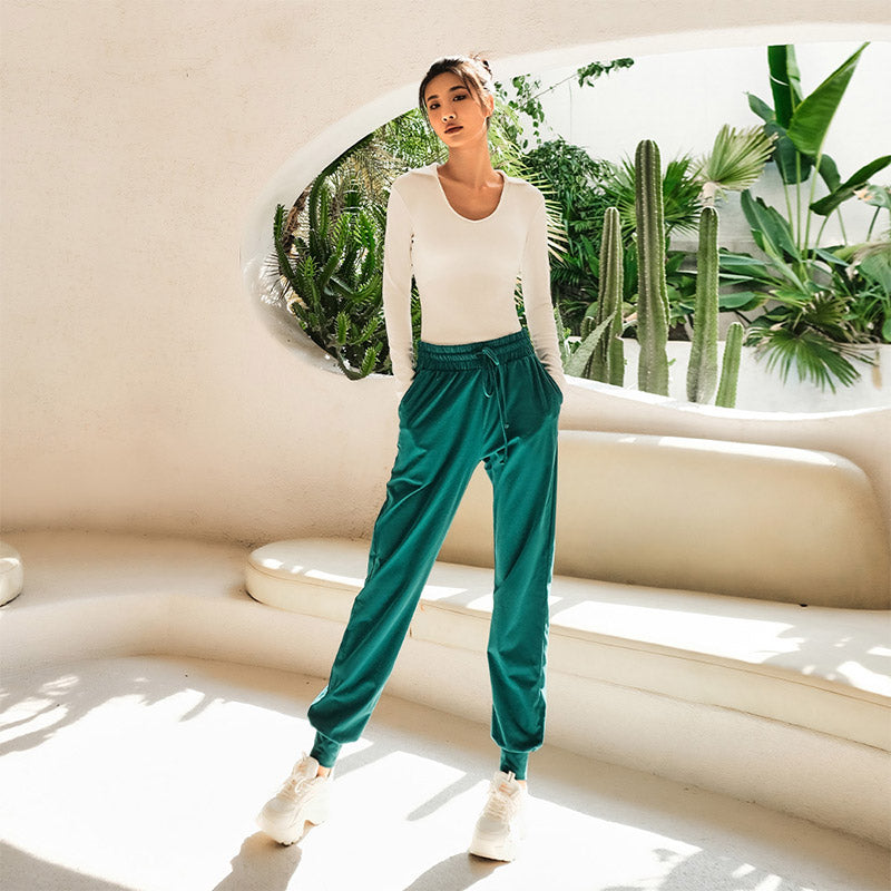 La Nikar Loose Legged Sweatpants
