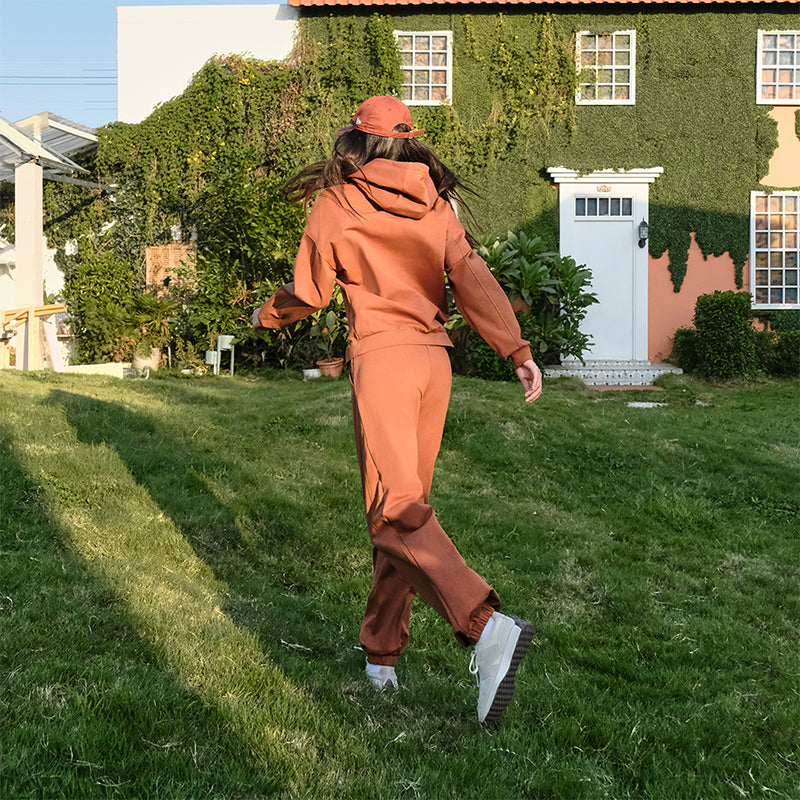 La Nikar Sports Hoodie and Straight Lantern Casual Pants Set