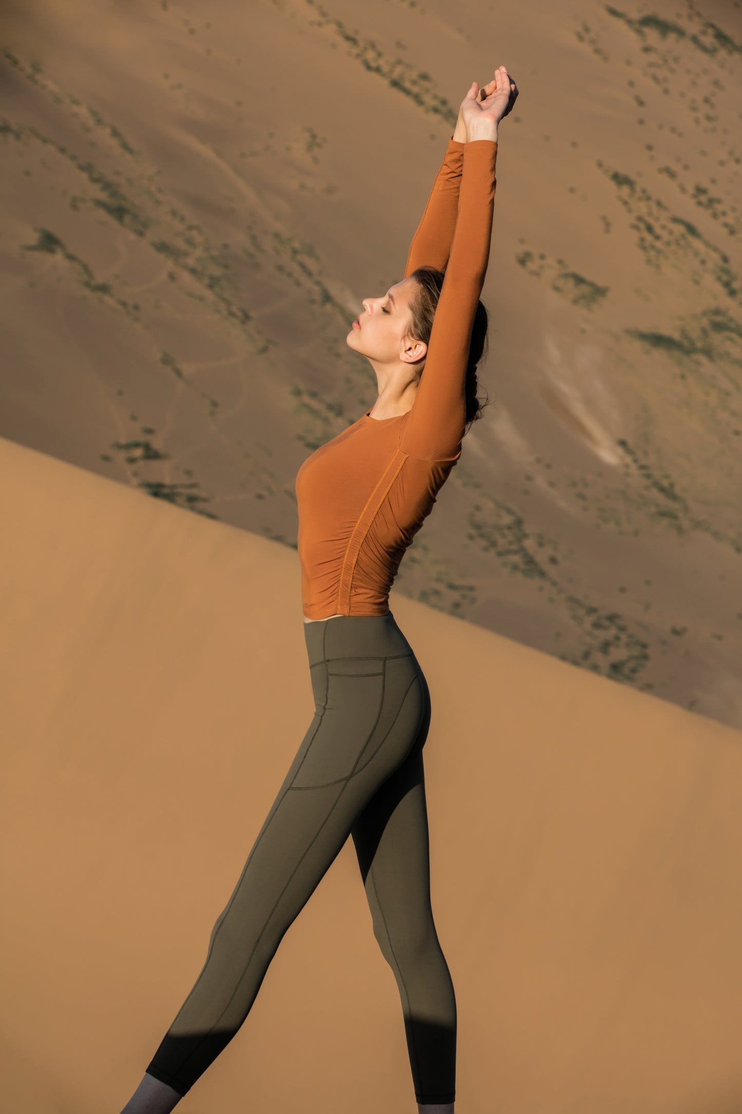 S0328 Waist Cinching L/S Top